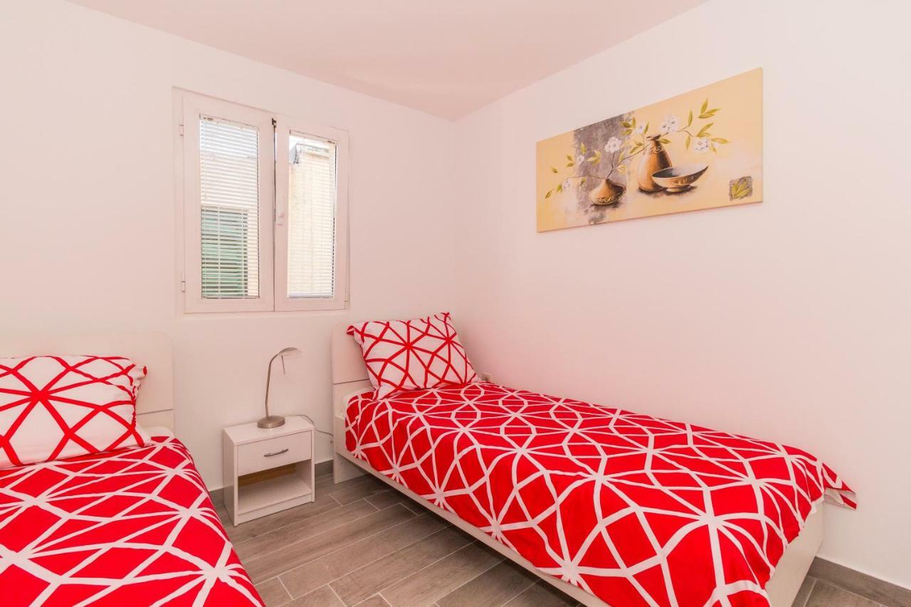 App Joly In Center Old Town Leilighet Biograd Na Moru Eksteriør bilde